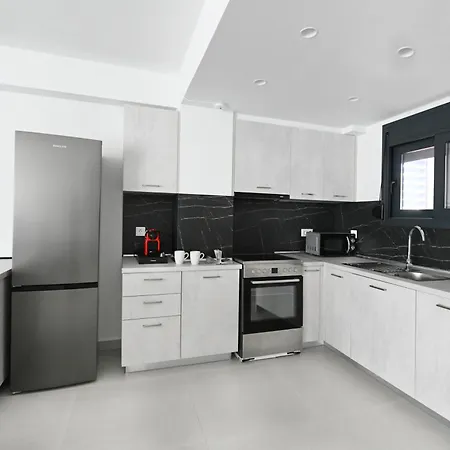 Icon Urban Living Couette-café
