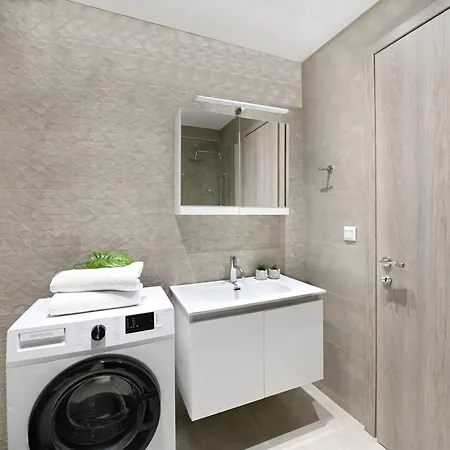 Icon Urban Living Couette-café