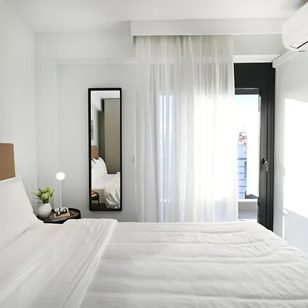 Icon Urban Living Couette-café
