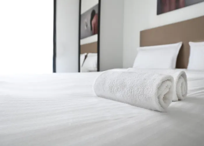 Icon Urban Living 4*