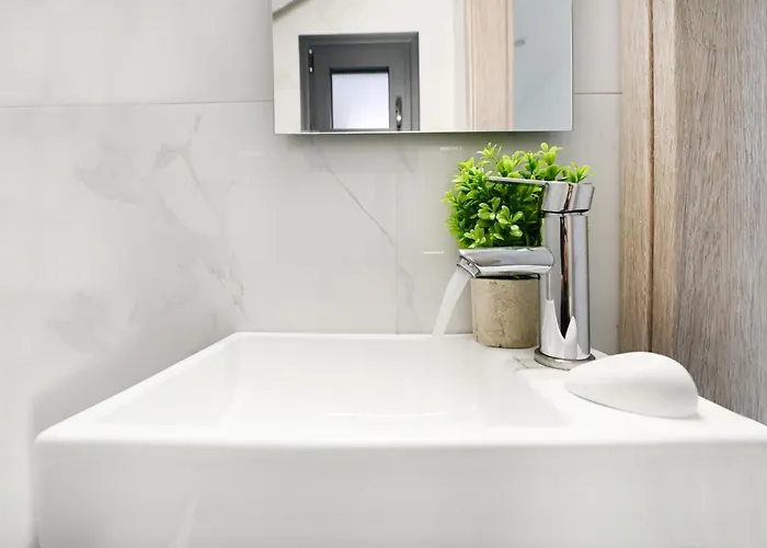 Bed & Breakfast Icon Urban Living